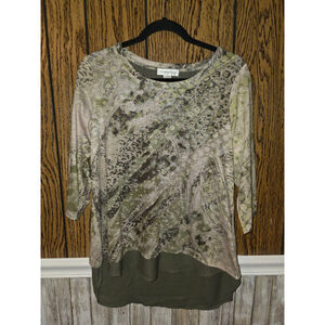 Women's Christopher & Banks Tunic M Green Beige Animal Print